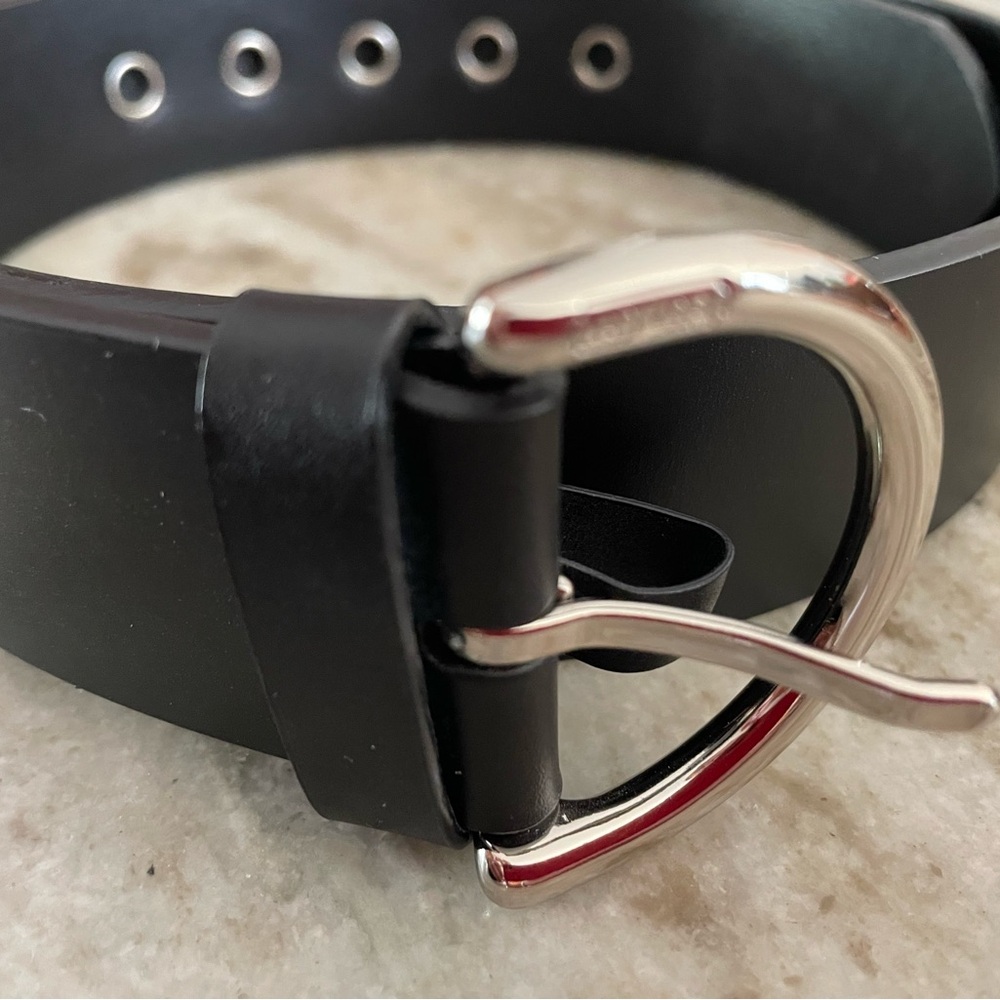 NWT Coach 1 1/2 Inch Silver Grommet Black Leather Belt Size Small